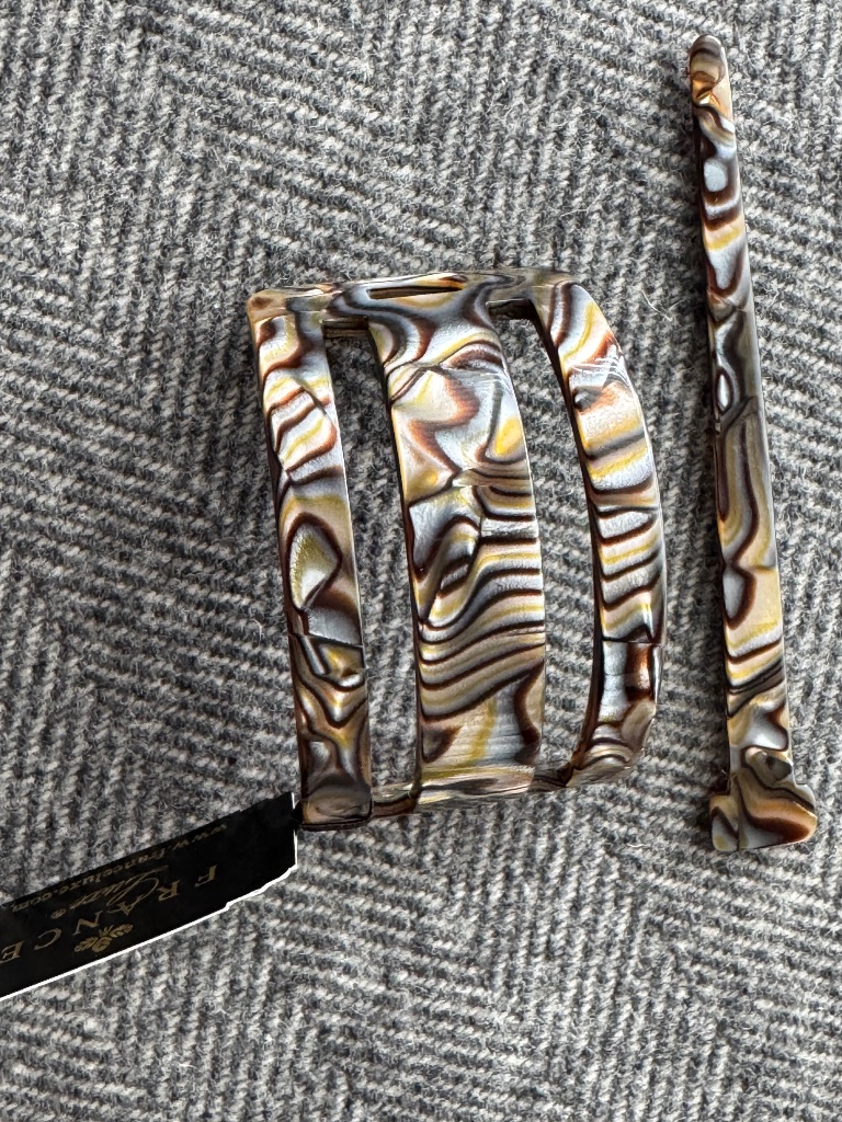 Nwt, France Luxe, Cut Out Slide Hair Accessory In Onyx Pattern — image 4 of 8